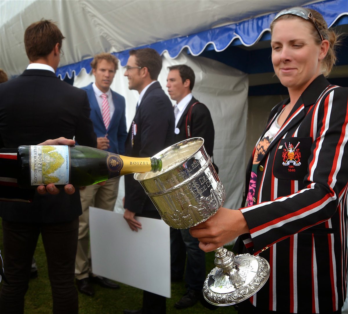 There are 59 sleeps to Henley Royal Regatta 2024. #HRR24

The eternal satisfaction of Sunday’s Champagne and silver polish cocktail ceremony..

😎

📸 Tim Koch/@boatsing