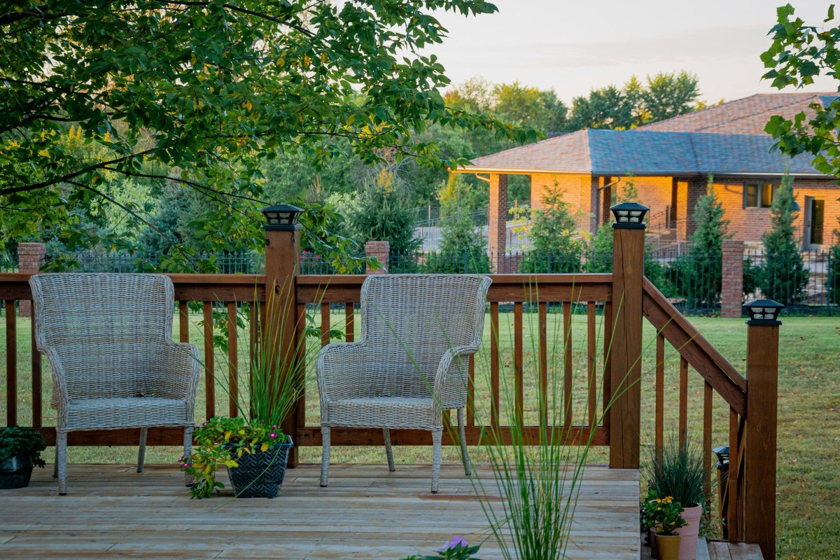 Need some new chairs or lights for your deck? Come check out all our outdoor chairs and post lighting to brighten up your deck at sunlitbackyardoasis.com.
#decklife #deckchairs #outdoorlighting #outdoorlightingideas #PatioLife #backyardvibes #PatioPerfection #PatioEssentials