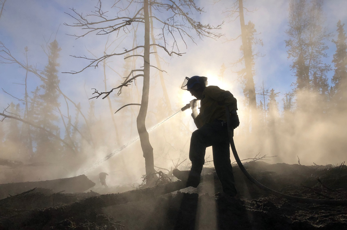 May 4 is International Firefighters’ Day. Join us in thanking Parks Canada wildland firefighters and our partnering agencies for their work in keeping people safe and reducing the risk of wildfires to communities, visitors, infrastructure, and natural and cultural resources.