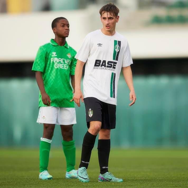 Ifeoluwa Adewale Olowoporoku was given just a minute to play for Nigeria at the U17 Afcon by coach Nduka Ugbade. 

He was ignored by Manu Garba in his recent U17 squad. The boy 

The 15-year-old has been spotted playing in a trial for the Real Betis U19s.

He has impressed but…