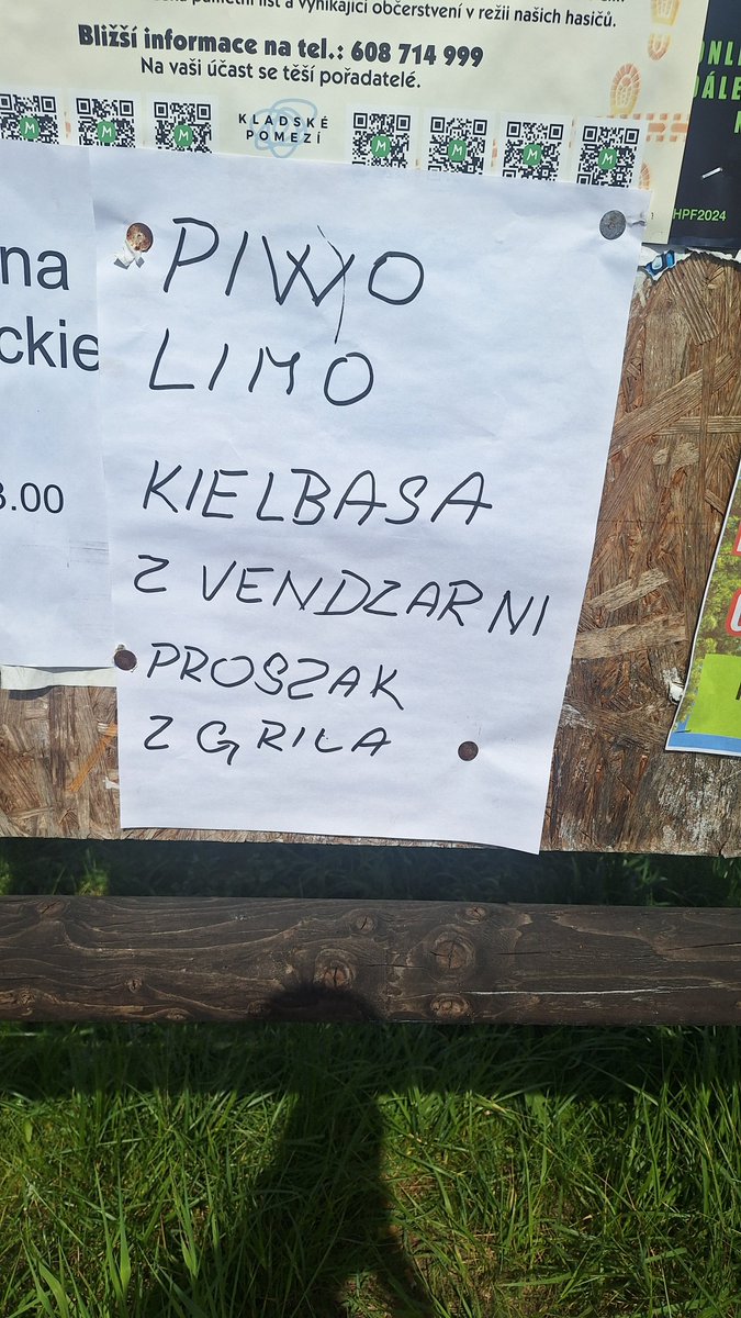 Poszedłem na spacer do Czech, przypadkiem trafiłem na jakiś festyn, oczywiście była mała gastronomia i nawet można było płacić w złotówkach. Ceny? Kiełbasa za 8zł, hot dog za 6zł, 0,5l piwa za 5zł. A za miedzą w moim miasteczku w parku kiełbasa po 25zł i piwo za 15zł. A…