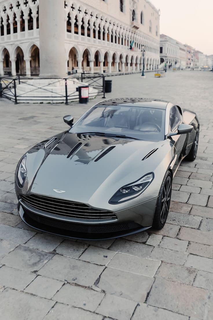 #AstonMartin