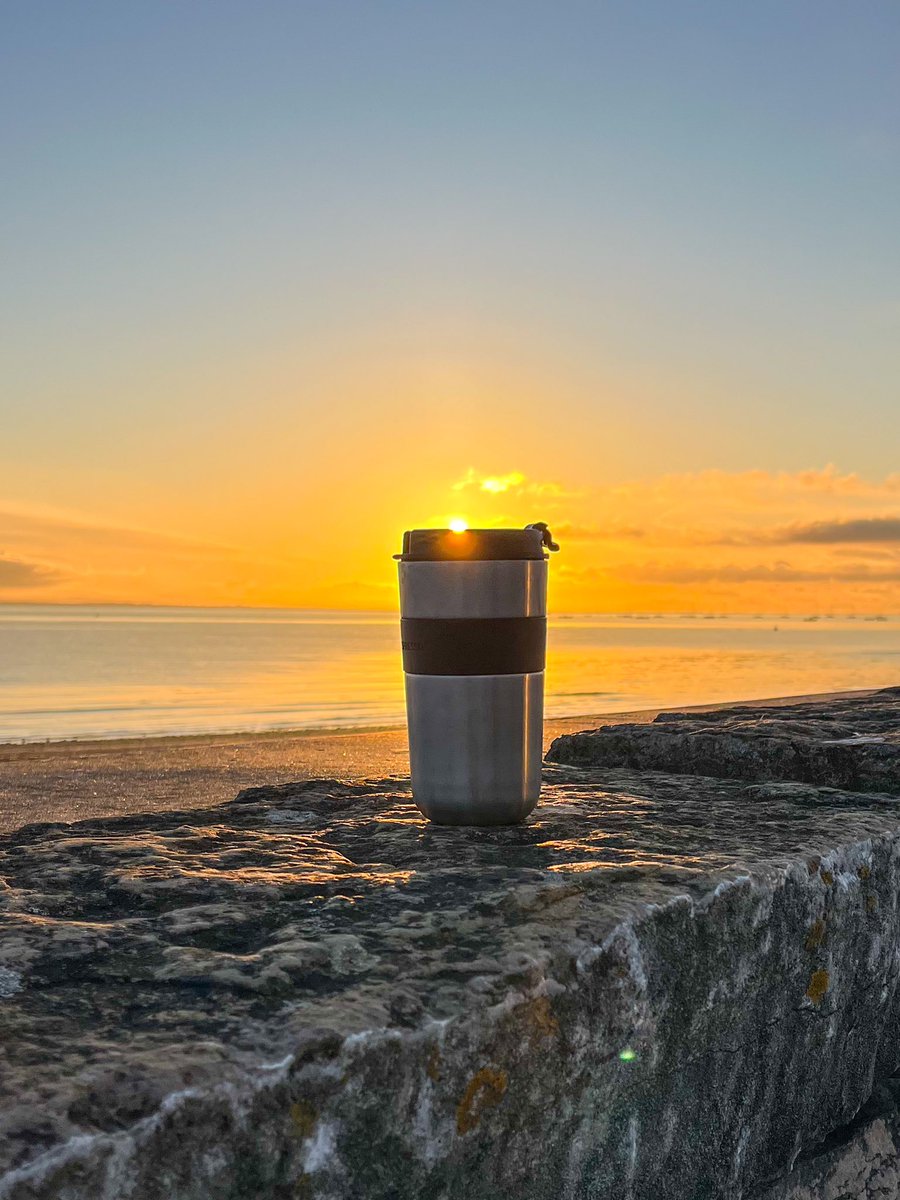 #landscapephotography #sunrise #IOW #IsleofWight #AONB #IsleofWightNationalLandscape #IsleofWightNL #Coast @iwightradio @VisitIOW Sunrise at Springvale. May the f4 be with you.