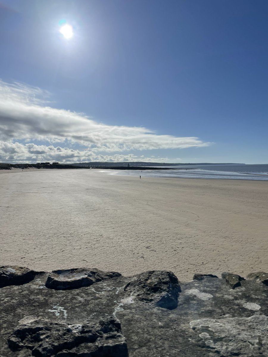 Good Morning from sunny Porthcawl 🏴󠁧󠁢󠁷󠁬󠁳󠁿