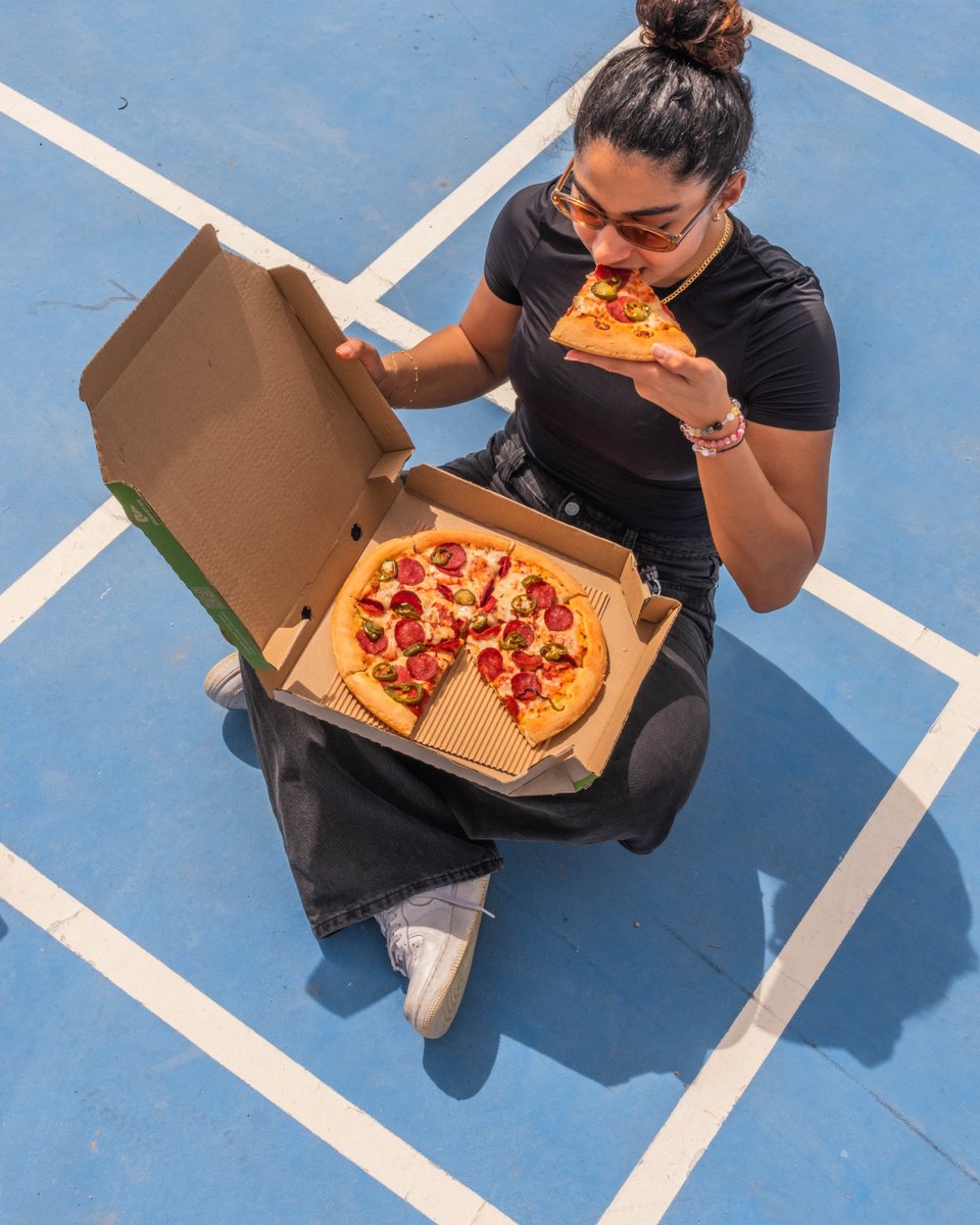Elevate your pizza game with a taste that speaks for itself.
.
أبهر ذوقك مع نكهة البيتزا اللي تفوق الوصف! 
.
#maestropizza #pizza #pizzagram  #NewBeat #NewMaestro #pizzalover