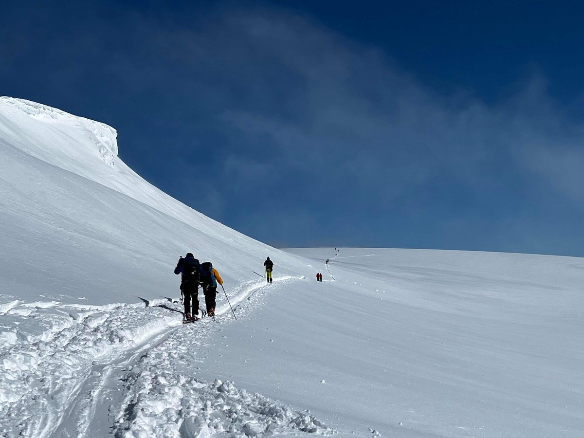 Fastdalstind <a href="/Lyngenfjord/">Visit Lyngenfjord</a>