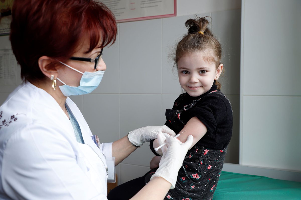 Getting vaccinated is a big event for children, and your little one may have many questions. Here are our most useful tips to help your child's vaccination go smoothly - uni.cf/3Q8nu5P #WorldImmunizationWeek