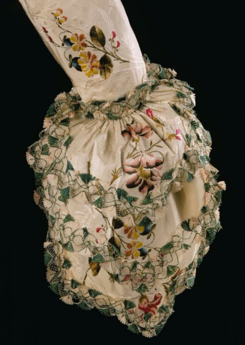 When my sleeve feels like a party, I’ll wear this all the time.#Frockingfabulous #fashionhistory of c.1750, via the V&A.