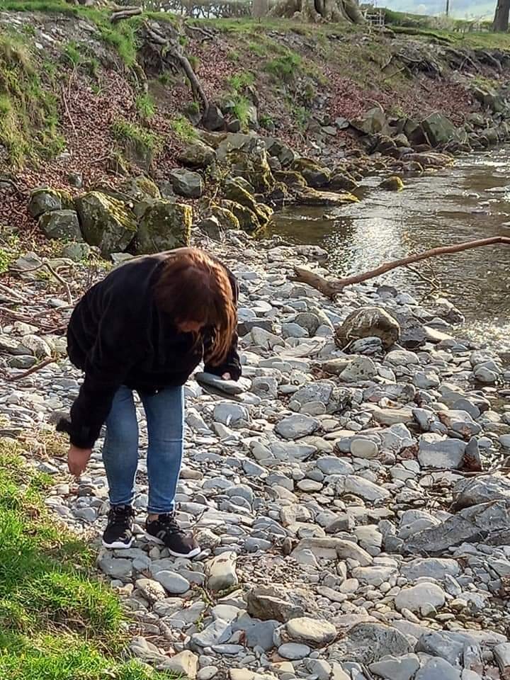 #wife #river #Wales