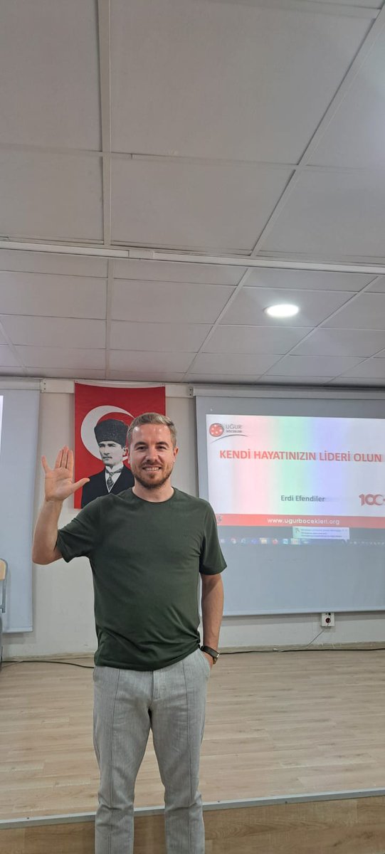 ugurbocekleri's tweet image. Sevgili Uğur Böceğimiz Erdi Efendiler, aynı gün içinde 2 farklı kurumda öğrencilerle buluşarak &quot;Kendi Hayatının Lideri Ol&quot; semineri gerçekleştirdi. Toplamda 450 öğrencimizin hayatına dokunan Erdi Bey&apos;i tebrik ediyor ve derneğimize olan katkıları için teşekkür ediyoruz.💯💐🐞