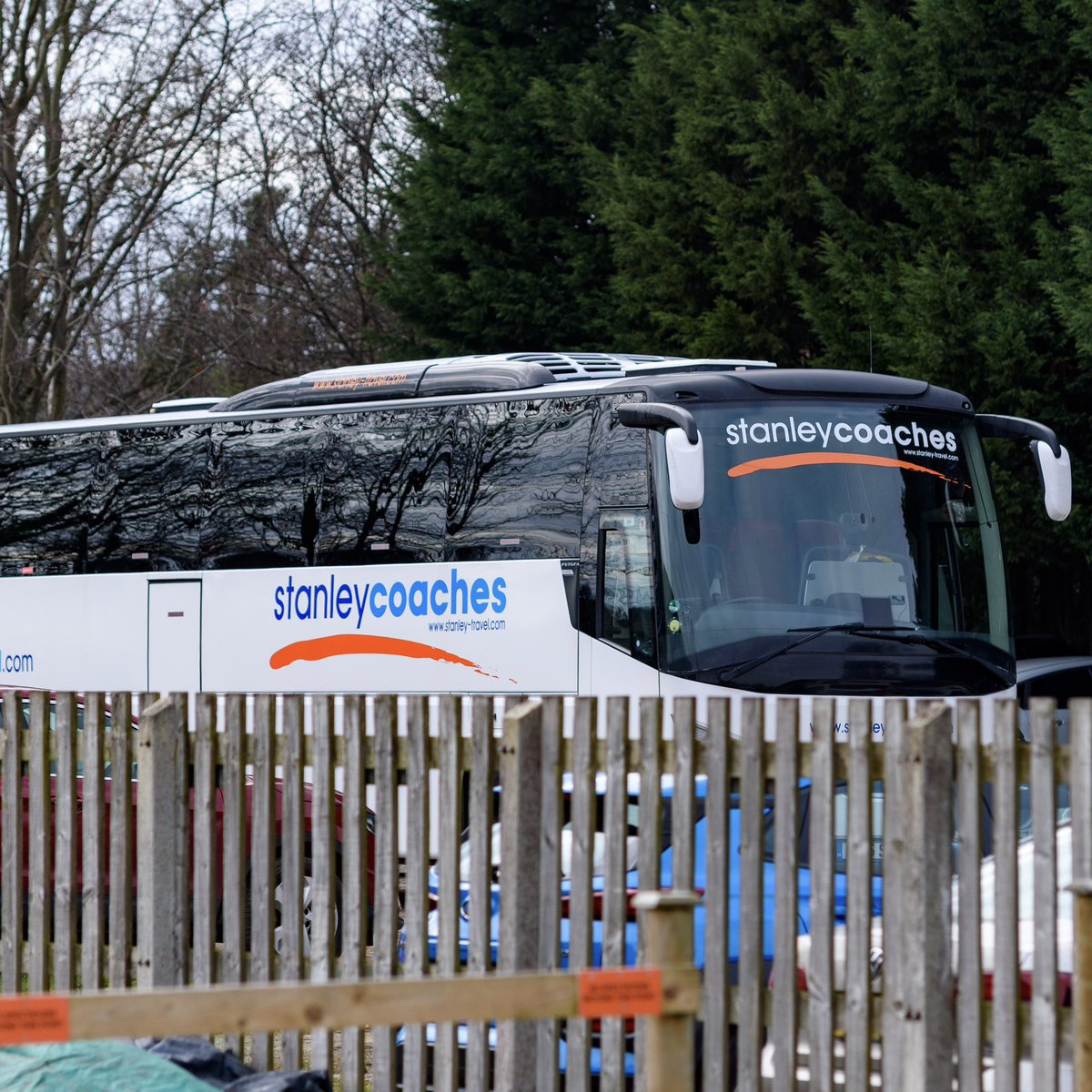 A quick message for everyone travelling on our coaches today. 🚍 Please respect the coaches. We have a great relationship with @stanley_travel. Rubbish bags will be provided. 🚮 Let’s make it a day to remember! 🙌 📸 @treecrashkelv | #WeAreDUTS 💙