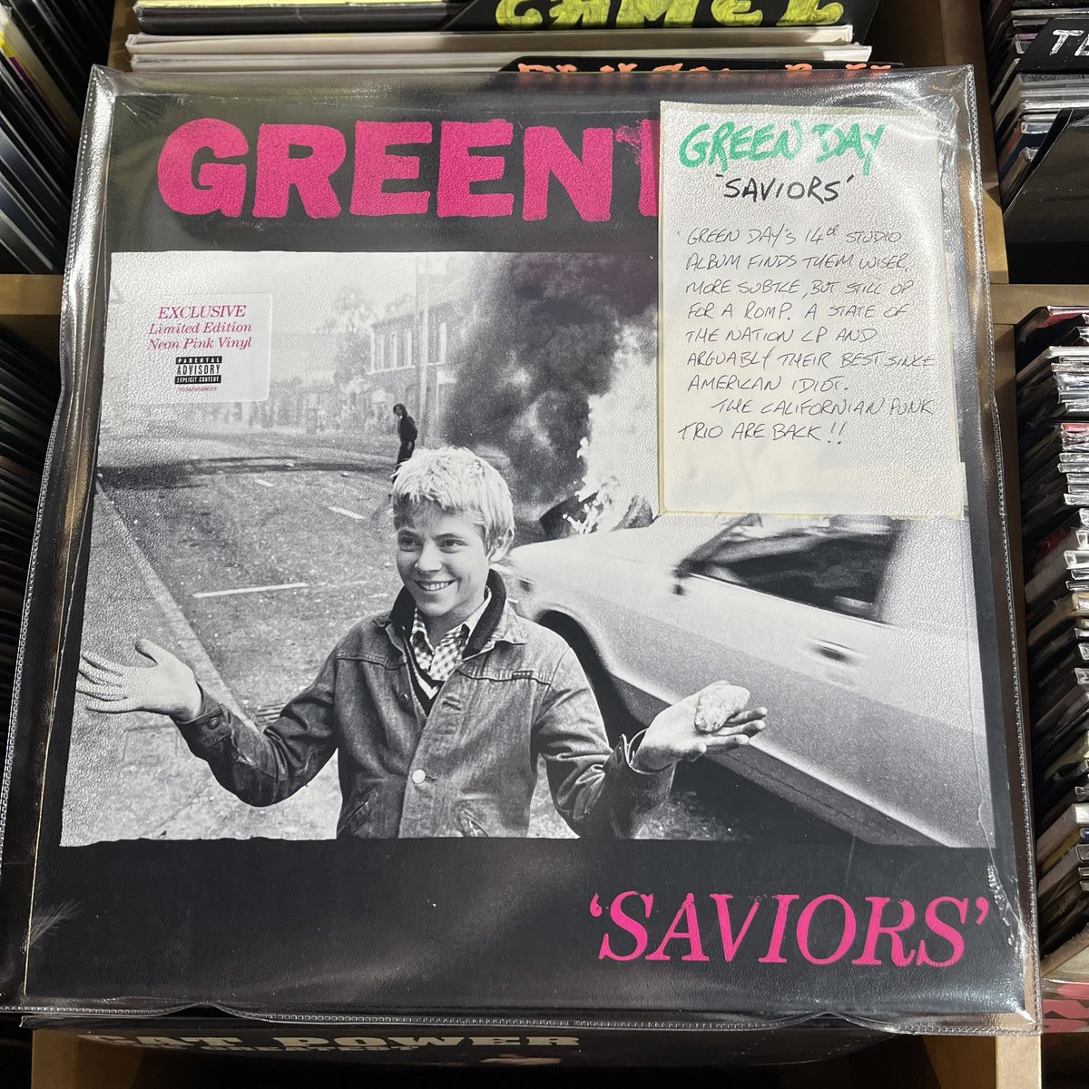 Looking for something different? Check out some of our staff recommendations in-store today to discover your new favourite artist 🎵🎸

#arcticmonkeys #brucespringsteen #greenday #staffpicks #vinyl #hmv