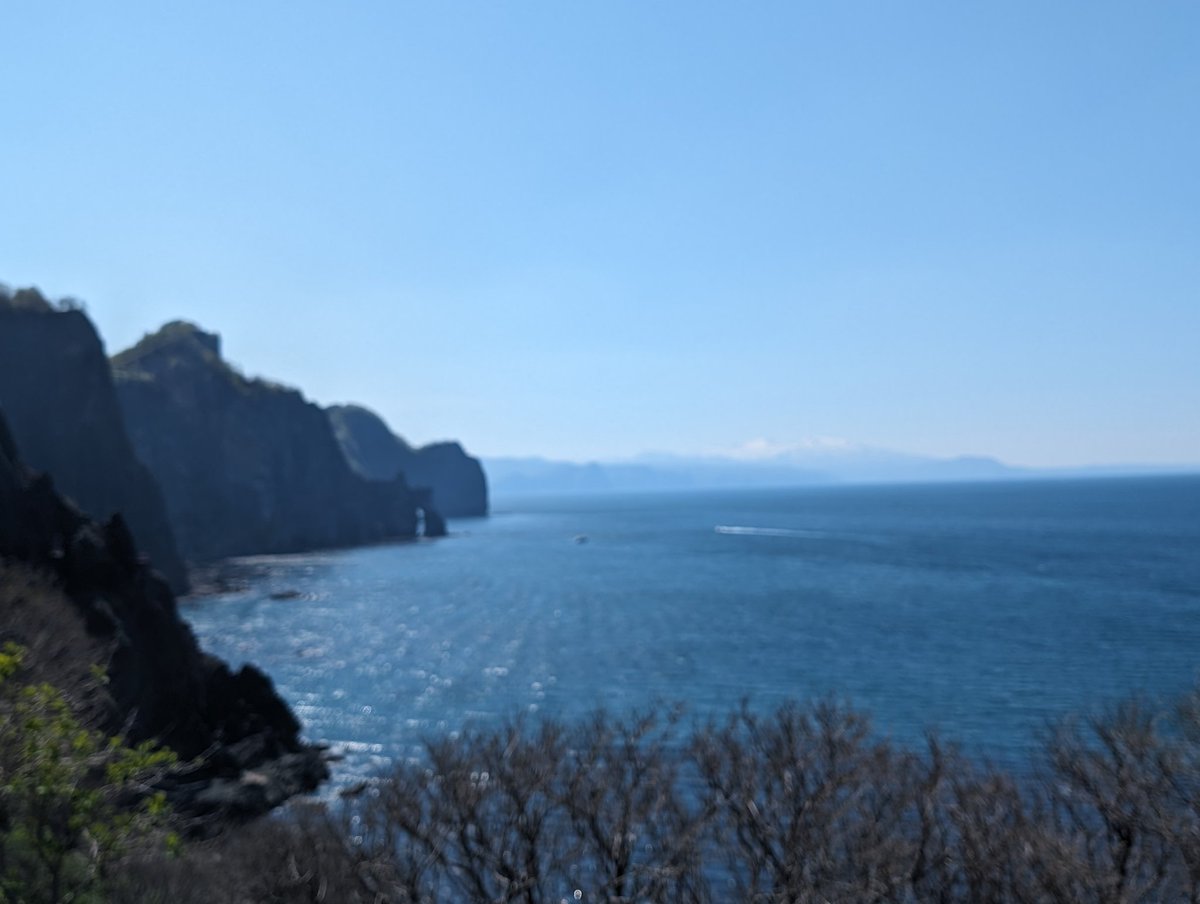 春になったので開通したオタモイ海岸へ…遠くの雪山も絵になります😌

#Hotel #Hokkaido  #Otaru #japan #japantravel #japantrip #sapporo #otaruhotel #sightseeing #trip #otarucanal　#vacationrental #Airbnb #visitjapan 

shoinn.pepper.jp