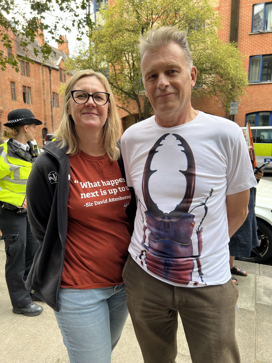 Happy birthday 🎂 to @ChrisGPackham - Vice President of @HantsIWWildlife, champion, advocate and staunch defender of our precious but badly threatened natural world. Thank you for everything you do💚✊