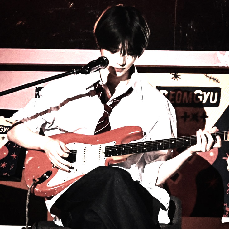 ㅤ
⭑────just practicing late at night and while i'm alone. i like this kind of scenarios where you're just spending time with yourself. right? 
ㅤ