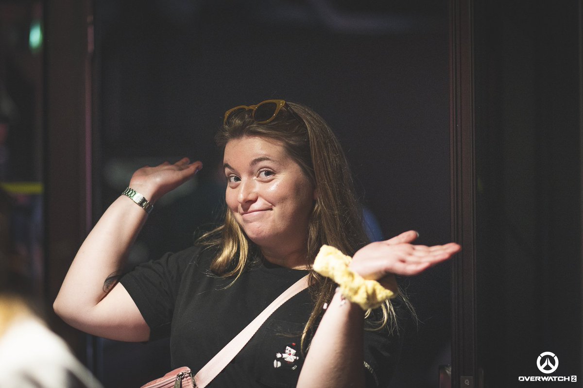 POV "Ah bon c'est la galère ce weekend en LAN ? Tiens tiens jsuis étonnée"