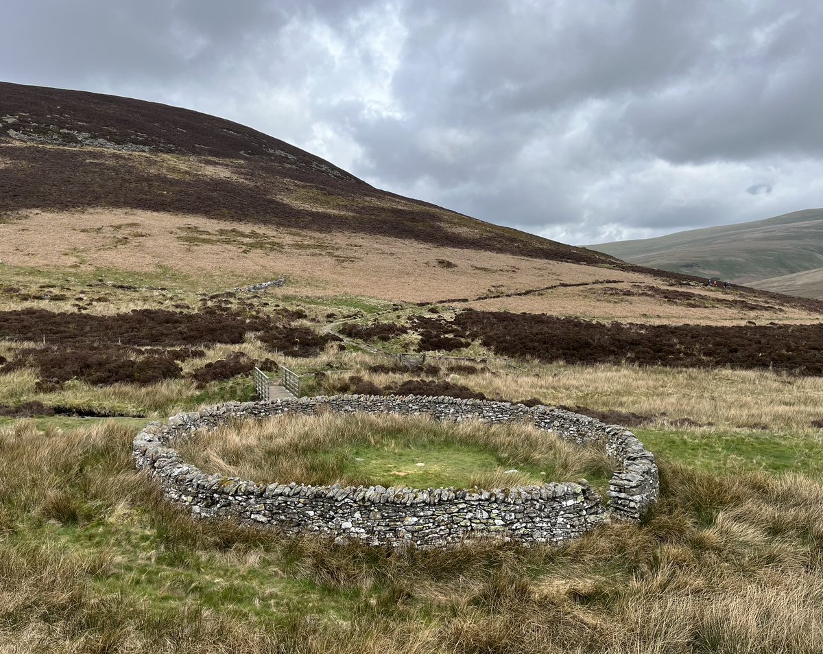 Came across this example of a circular sheepfold whilst on a walk in the the Lake District. Apparently the circle is useful in heavy snow in the fells because the sheep keep moving around the circle to keep warm as they don’t get stuck in a corner. #circles #maths