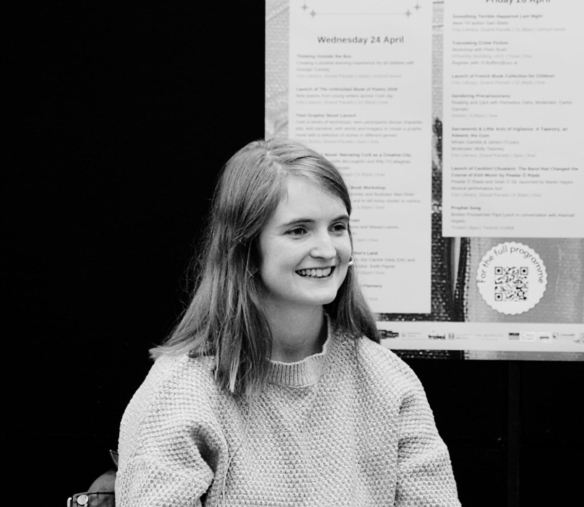 I’ll never forget the lad who pointed to my headshot & then pointed at me & said it didn’t look like me at all (fair enough). But his mind will surely explode when he sees this B & W one and then me in person in all my colours 💅 📸: taken by the lovely John Breen @WorldBookFest