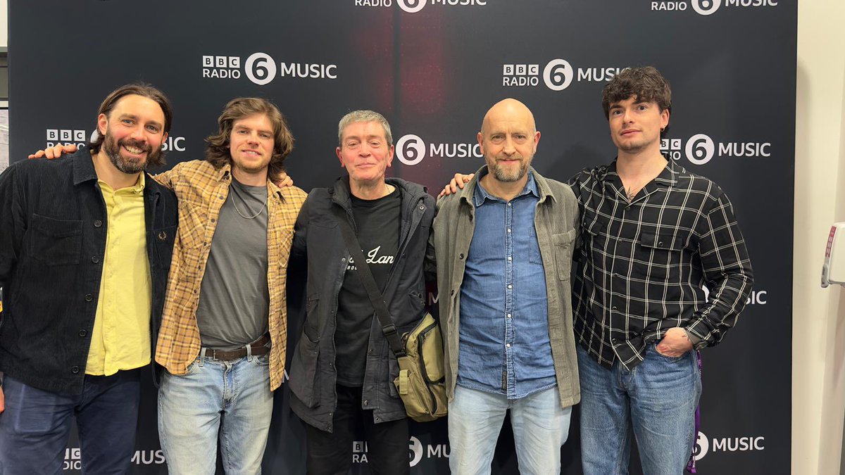 Had a boss time at @BBC6Music last week! Thank you for inviting us down to play some tunes @gidcoe You can have a listen here bbc.co.uk/sounds/play/m0…