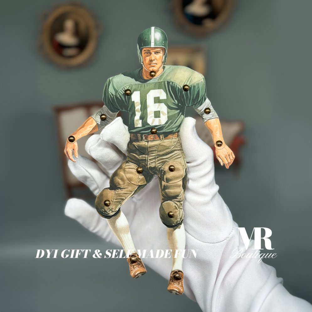 Step back in time with our vintage football paper dolls! 🏈 Dressed in classic gear from the golden age of football, these dolls showcase the charm of early sports uniforms. 🤾🏼 A perfect collectible for sports fans! 💚 #vintagefootball #dyi #digitalart #handmade #giftforhim