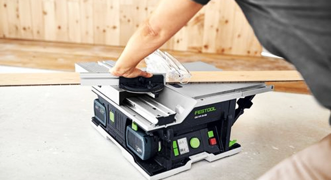 @Festool  has recently invented the all new CSC SYS 50 cordless table saw that is amazingly compact and fits into a Systainer.

woodandpanel.com/woodnews/artic…