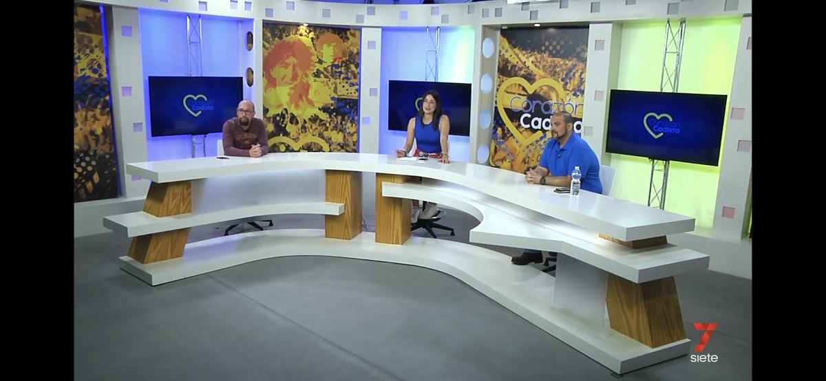 Juanmi (@jmpino82) on Twitter photo Siempre un placer poder estar en <a href="/CorazonCadista7/">Corazón Cadista</a>, hablando de nuestro <a href="/Cadiz_CF/">Cádiz Club de Fútbol</a>. Gracias a <a href="/BeaAnilloR/">Beatriz Anillo</a> y compartir ese ratito junto a <a href="/jesuscadiz72/">Jesús Suero</a>. 7tvandalucia.es/cadiz/corazon-… Siempre un placer poder estar en <a href="/CorazonCadista7/">Corazón Cadista</a>, hablando de nuestro <a href="/Cadiz_CF/">Cádiz Club de Fútbol</a>. Gracias a <a href="/BeaAnilloR/">Beatriz Anillo</a> y compartir ese ratito junto a <a href="/jesuscadiz72/">Jesús Suero</a>. 7tvandalucia.es/cadiz/corazon-…