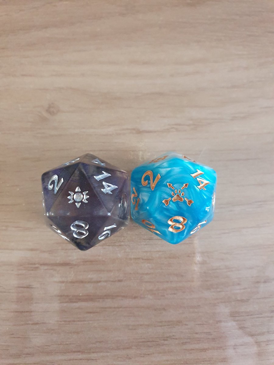 I got my Vex and Percy dice set !! 
First pic is my first roll for all of them.
#CriticalRole #voxmachina