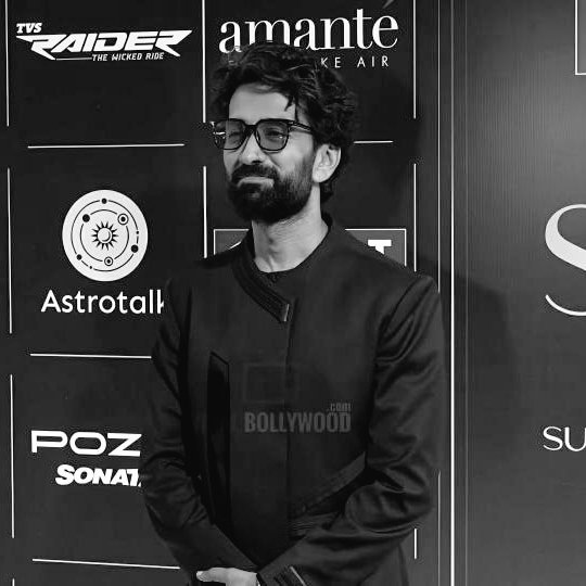 ✨ObSeSSeD WiTh tHiS LoOk! 🛐🔥✨ .... {#NakuulMehta }