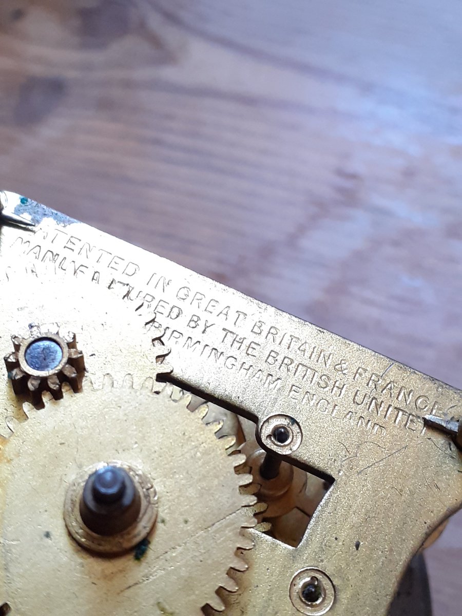 Calling all clock restorers - Could anyone advise on an expected cost to overhaul the movement on this and fit a new dial please? Basically, make it do tick tock properly again. ebay.co.uk/itm/3556871820… #antiqueclock #antiquerestoration #antiqueshop #horology #artsandcrafts