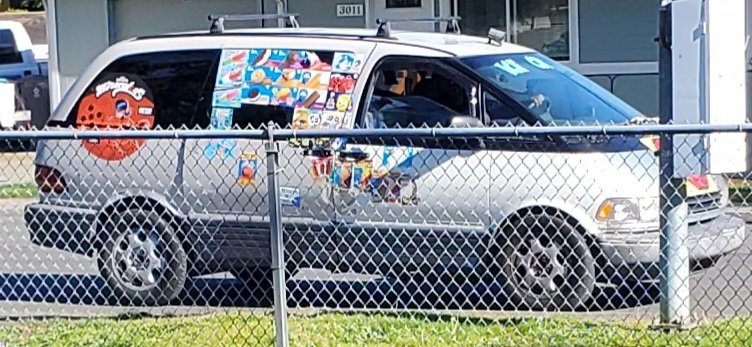 nothing sketchy about new ice-cream trucks just being folks operating out of their minivans... 🚚 

cost of running eatery or food truck in WA state is ridiculously high owing to stupid @WashDems policies and license bureaucracy plus special taxes such in Seattle. #foodRights