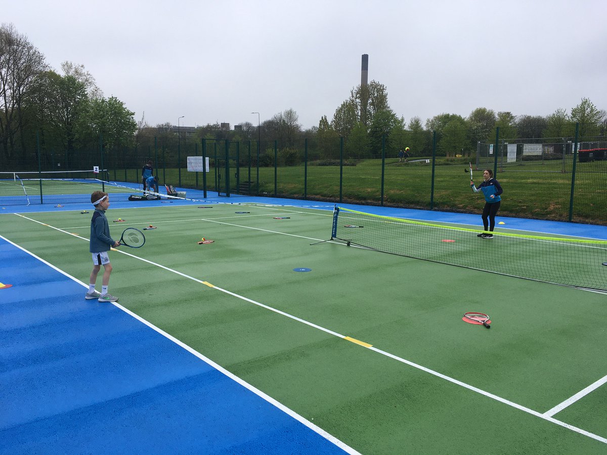 The first player at our Tennis Festival with @wedotennisuk and @the_LTA is on the new refurbished courts at Exhibition Park! Sessions are still available to book this bank holiday weekend: wdtvenues.co.uk/newcastle-upon…
