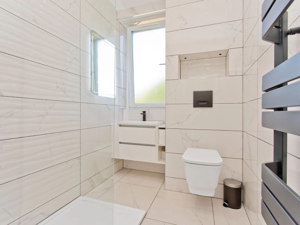 📍 | 31 Powdermill Brae, Gorebridge

Offers Over £220,000

4 bedroom, 1 public, 2 bathroom main door duplex flat

buff.ly/3JIKmoX
