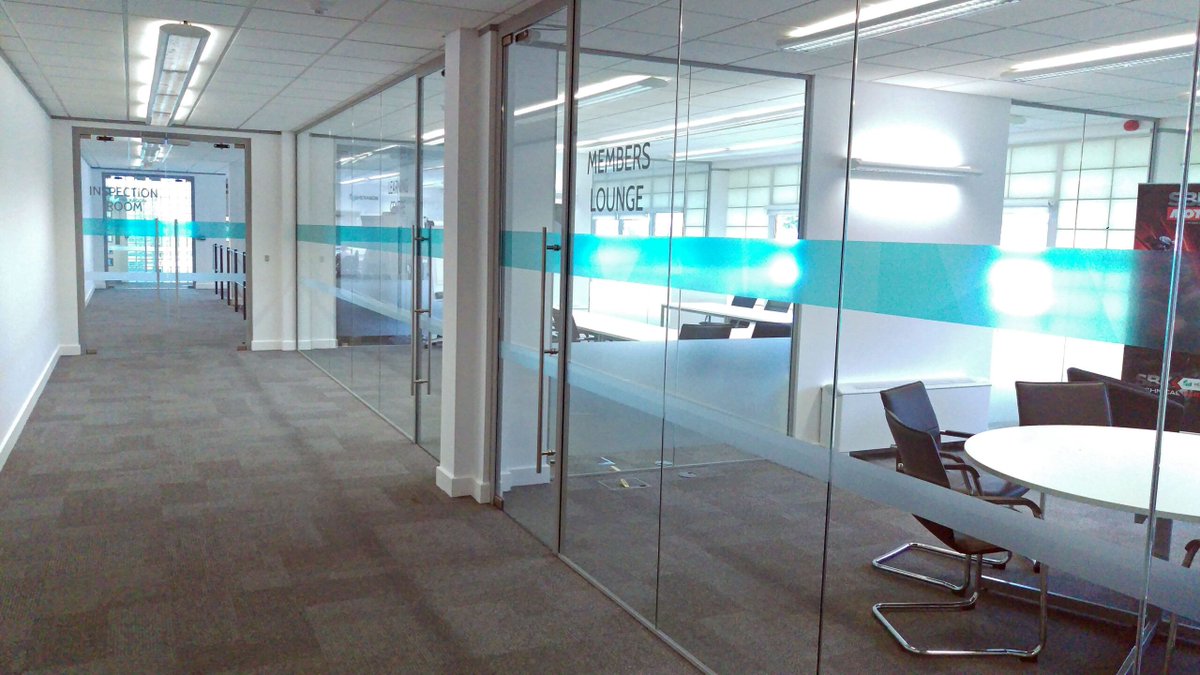 Check out our exciting project for #digitalsolutions experts, @HexagonMI, @SilverstonePark! Works included the construction of a new #precision #inspectionworkshop, #meetingrooms, #commonareas and a sleek #customerlounge. Read more at: buff.ly/3QrpgPH