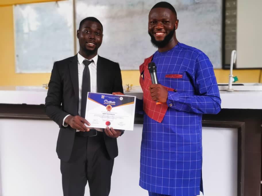 Hello, guys 👏. Yesterday, I was appointed as the new president of the Faculty of science Literary and Debating Society by my predecessor, SpeakingEben @SpeakingEben . It's a lot but I promise to give it my best. Humbly, Bayo.