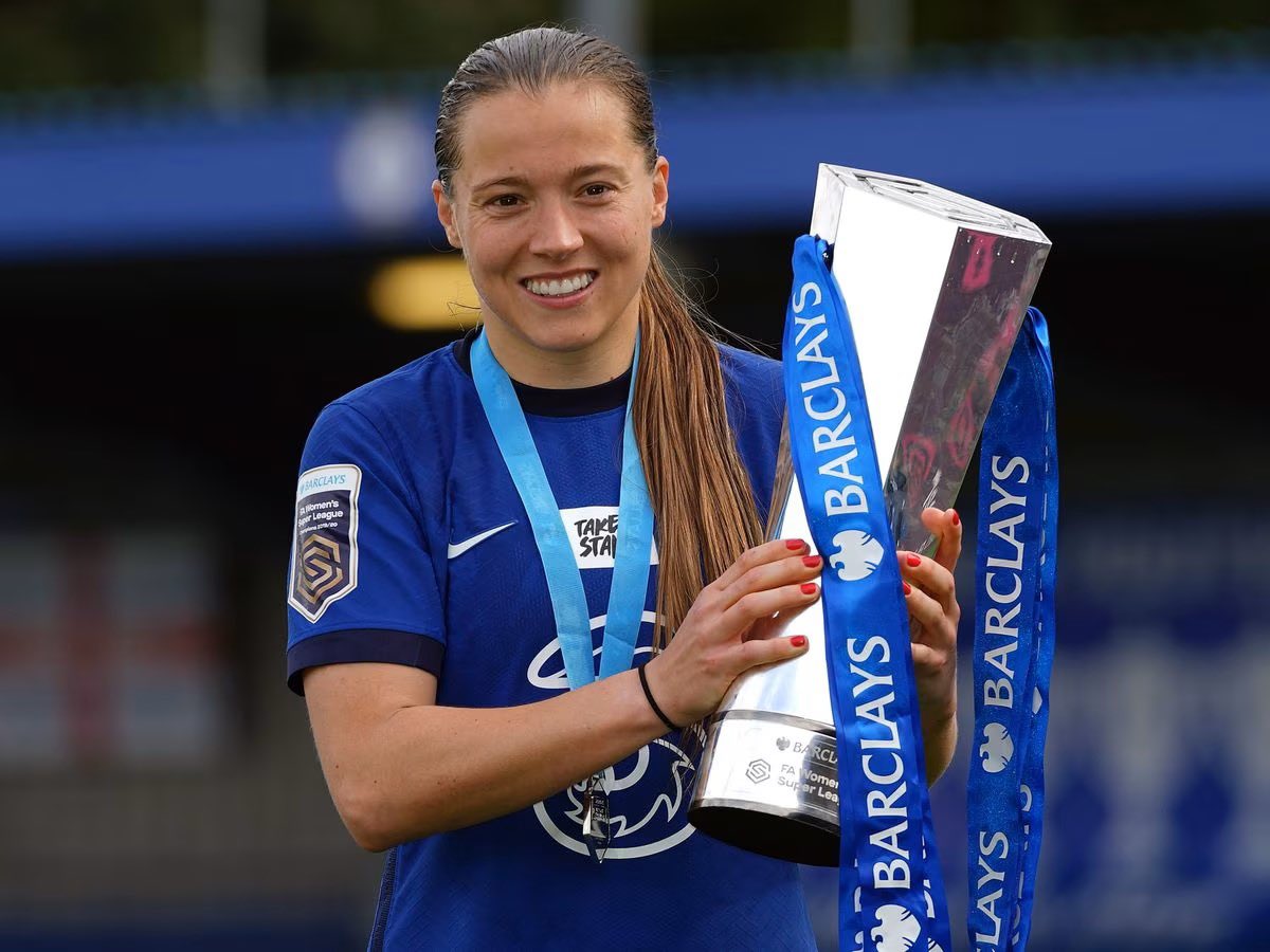 🔵 192 Apps
⚽ 107 Goals
🏆 x1 Euros
🏆 x6 WSL
🏆 x4 FA Cup
🏆 x2 League Cup
🏆 x1 Community Shield
🏅 x2 PFA Players' POTY
🏅 x2 Chelsea POTY
🏅 x1 FWA FOTY
🏅 x1 #WSL   POTY
✅ All-time leading scorer for #CFCW

After 9 years, Fran Kirby will leave Chelsea. Legend 💙 @frankirby