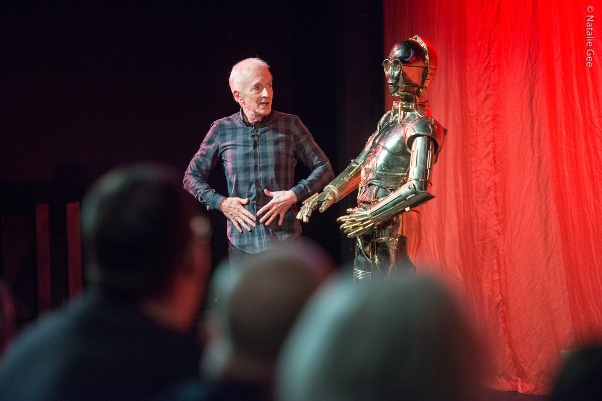 May the 4th be with you, Enfield! Flashback to the lovely evening Anthony Daniels, the legendary C-3PO, came to Chickenshed. He shared behind-the-scenes Star Wars stories, fun facts, and signed autographs! A truly golden memory!