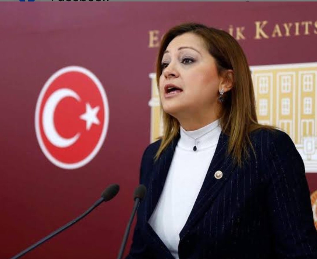 Afyonkarahisar Belediye Başkan'ı Burcu Köksal şehit ailelerine, gazilere ve engellilere su indiriminin %50’den %85’e çıkarıldığını açıkladı.
Helal olsun başkan 🇹🇷👏