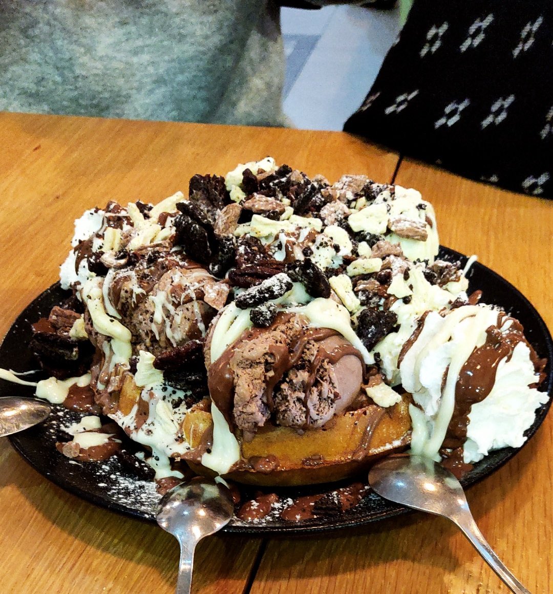 Ice Cream Waffle 🧇🍦