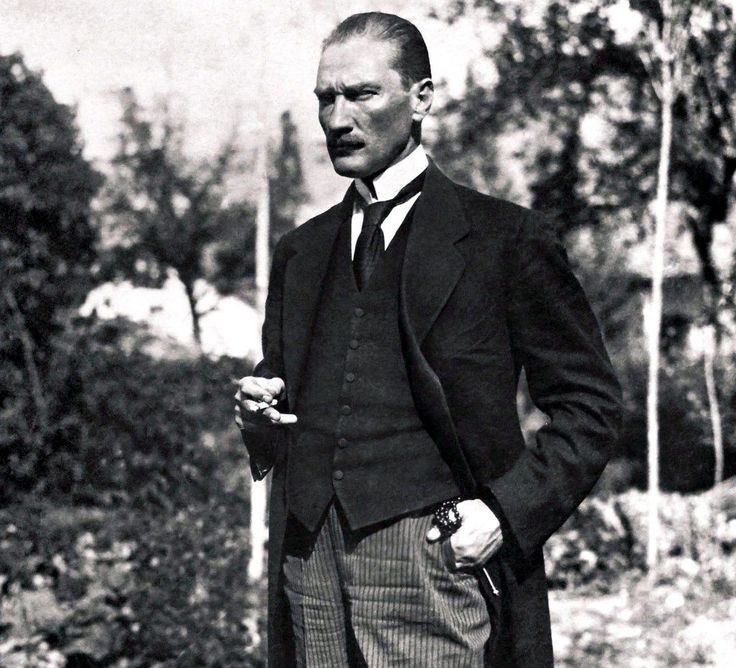 #TarihteBugün: 4 Mayıs 1931 tarihinde Mustafa Kemal Atatürk, üçüncü kez Cumhurbaşkanı seçildi.