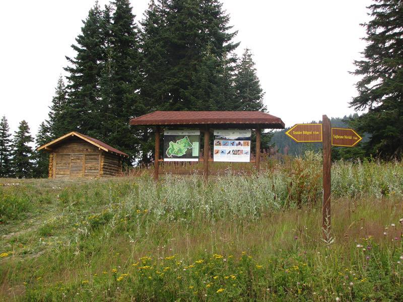 Ilgaz Dağı Milli Parkı Doğa Severleri Bekliyor… Muhteşem orman varlığı ve sahip olduğu doğal kaynak değerleri ile Ilgaz Dağı Milli Parkı 4 mevsim doğanın eşsiz güzelliklerini gözler önüne sererek bir cazibe merkezi olarak ziyaretçilerini karşılıyor #Ilgazdagimp