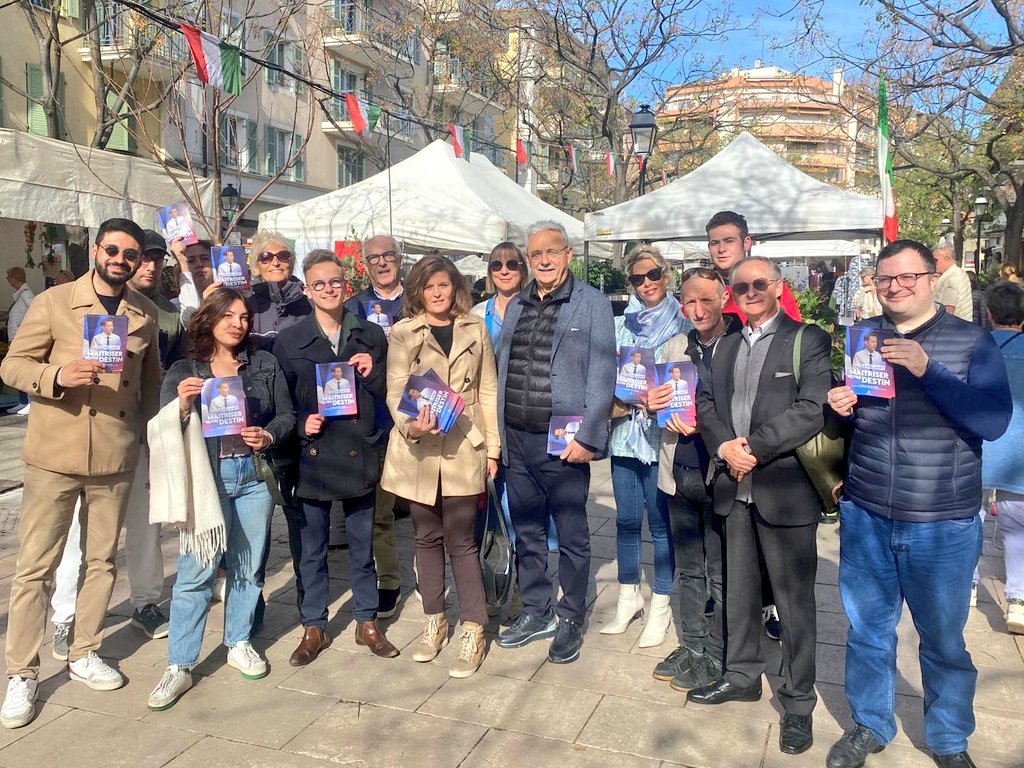 Merci aux militants des @jeunesreps engagés sur le terrain autour de @CarinePapy et @LouisNegreCSM ! Des élus et des militants mobilisés partout en France pour faire gagner nos idées 💪 Le 9 juin, maîtrisons notre destin #AvecBellamy 🇫🇷🇪🇺