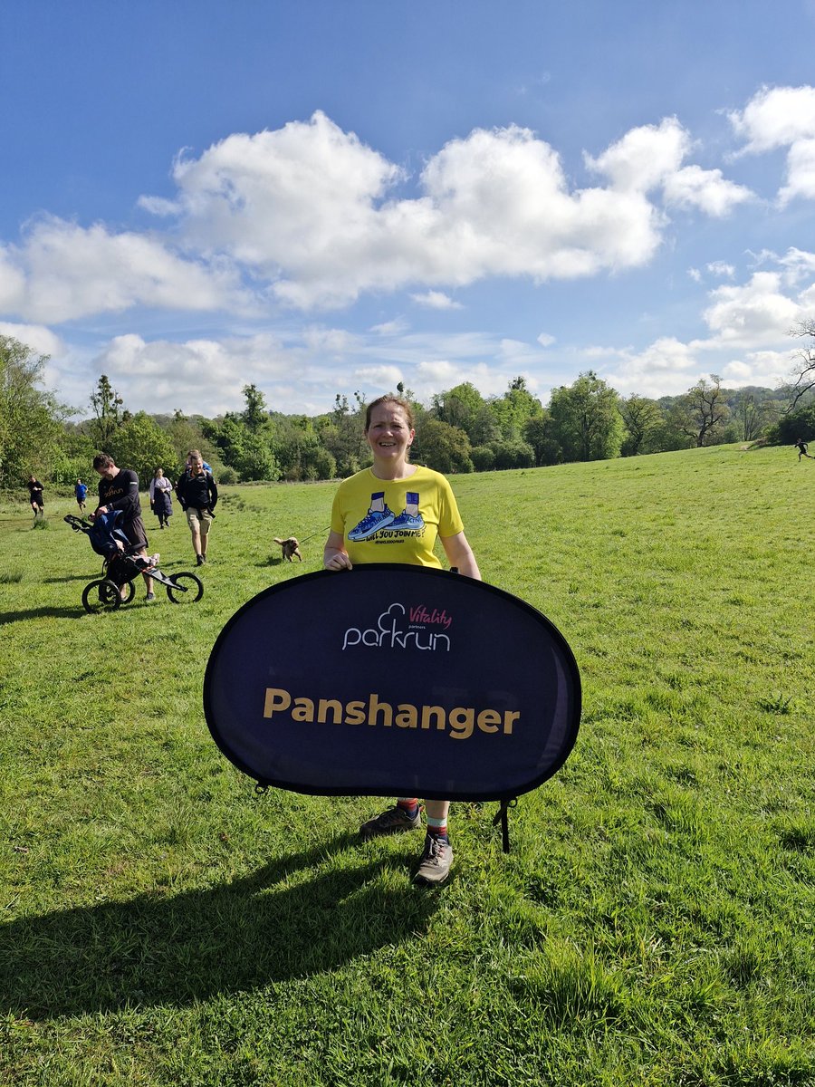 @teamCNO_ @parkrunUK Wow brilliant, well done Mary 👏👏 I ran @Panshangparkrun today to celebrate the amazing midwives who delivered my 3 children into the world #IDMW24 @NHSHomerton @enherts #nhs1000miles