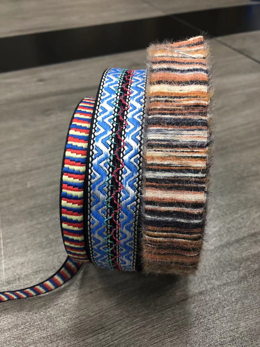 Diana_shengqier's tweet image. Bohemian style is very popular in summer.
These bohemian webbing are all unique and beautiful, use them to decorate your bags or clothes!
All from Shengqier!
For any request, please contact😍😍😍
#CustomerService #bohemian #customwebbing
#webbing