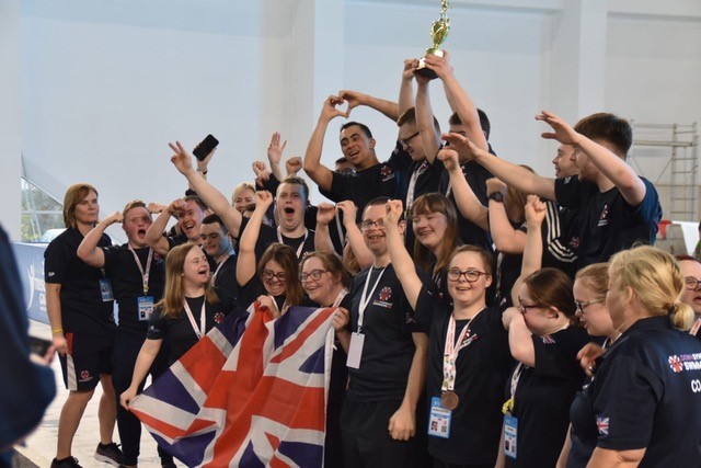 Llongyfarchiadau Dylan Hughes a Dylan Williams!👏 The pair played a key role as Great Britain were crowned top team again at the World Down Syndrome Swimming Championships 2024 in Turkey.👑🇹🇷 Read more ▶ swimwales.org/news/welsh-swi…