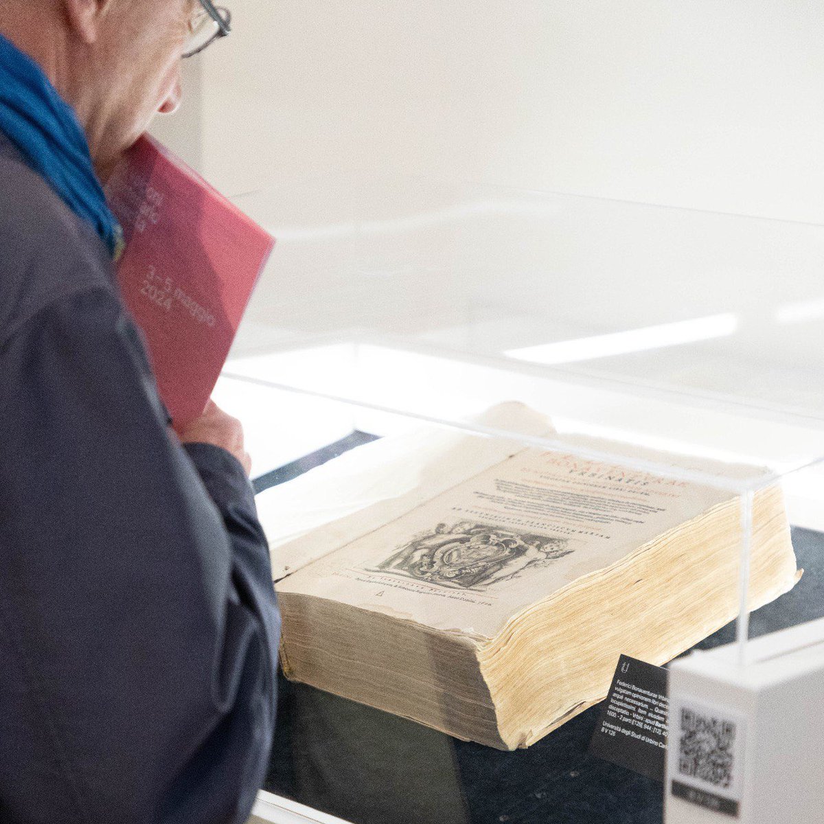 #UCL24 ha inaugurato la sua X edizione all’interno della Chiesa di San Girolamo, il nuovo spazio di <a href="/sba_uniurb/">Settore Biblioteche di Ateneo. Uniurb</a>. Per l’occasione è stata presentata la mostra ‘Tipografia urbinate’. 

Photo credit: Giovanni Fanelli e Gabriele Michelin