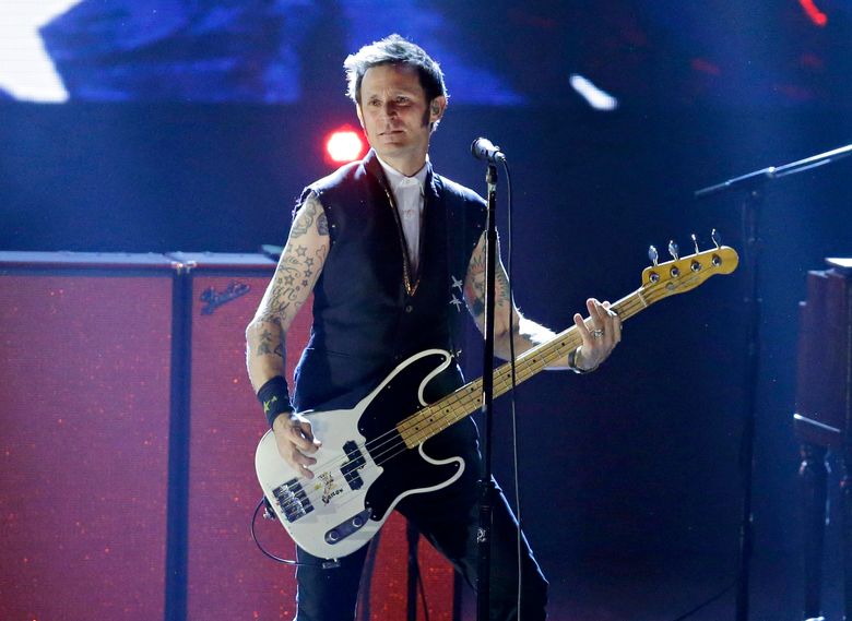 Happy 52nd Birthday to the legendary #GreenDay bassist #MikeDirnt 🎉