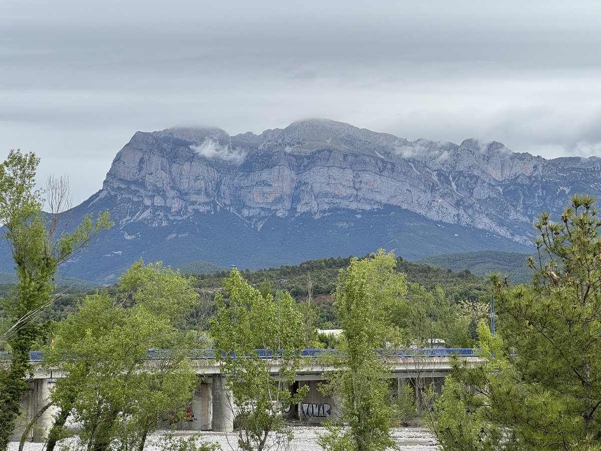 Pirene Dağları — Cotiella Zirvesi 2912m
