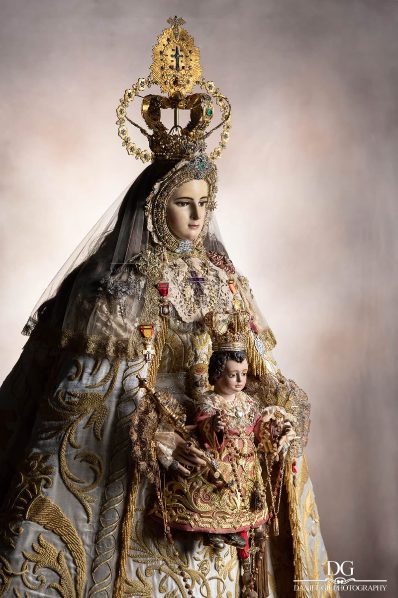 77 AÑOS CORONADA DE AMOR POR CÁDIZ. ¡Viva la Virgen del Rosario Coronada! ¡Viva la Patrona de Cádiz! ¡Viva la Madre de Dios! #CadizDelRosario #CadizConSuPatrona