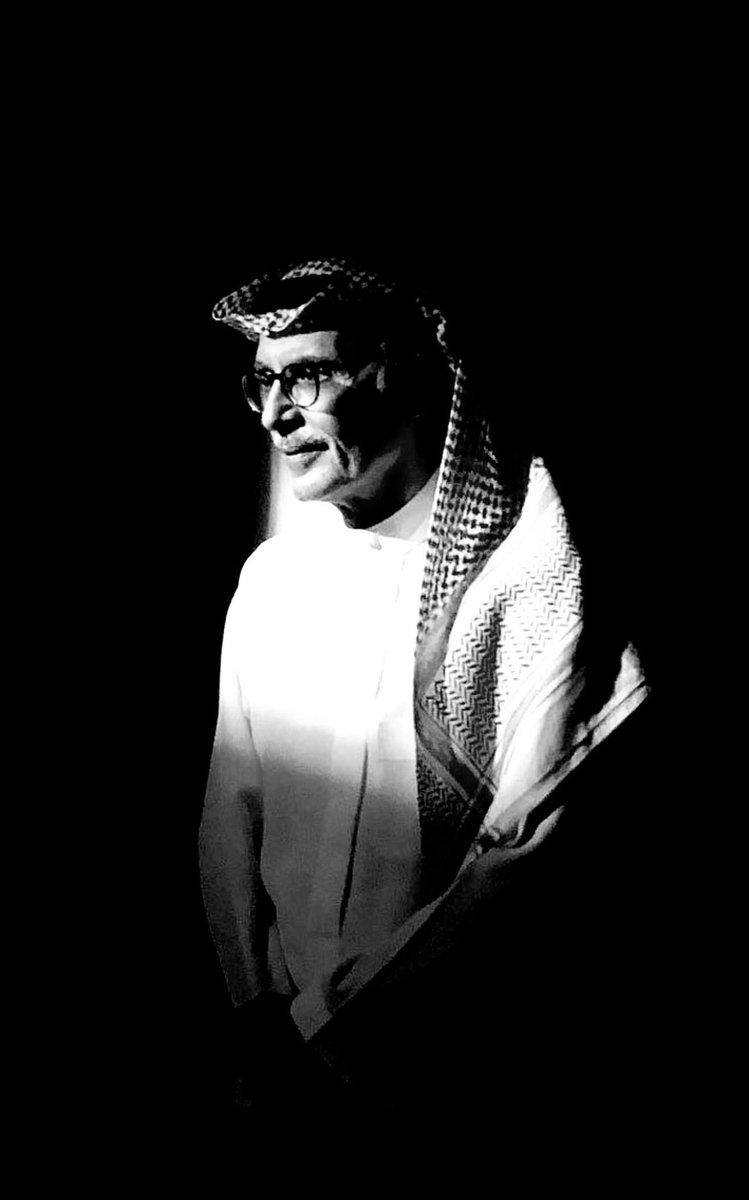 ببالغ الحزن والاسى ننعي وفاة شاعرنا واميرنا #بدر_بن_عبدالمحسن  والذي انتقل الى رحمة الله تعالى، سائلين المولى عز وجل ان تغمده بواسع رحمته وان يسكنه فسيح جناته وان يلهم اهله وذويه ومحبيه الصبر والسلوان

انا لله وانا اليه راجعون💔