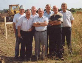 The photo below was taken in the mid 1980's during the development of our grounds at Pairc na nOg.
Left to Right: Pat Stakelum, Jimmy Coppinger, Phill O'Meara, Tommy Barrett, Mick Carroll, Jimmy Purcell & Dick Callanan.